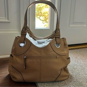 Authentic designer Tignanello tan leather shoulder bag (brand new condition) Y2K
